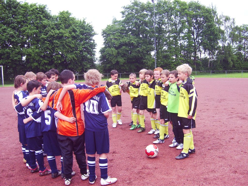 U10-3: Letzter Spieltermin "auf roter Asche"