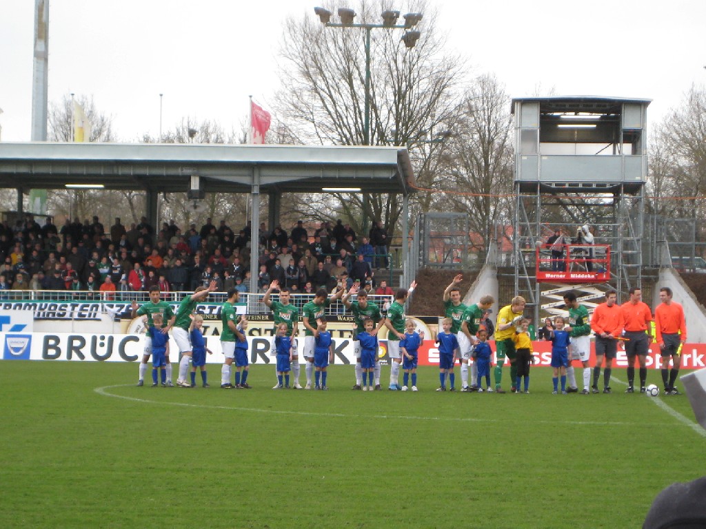 U7: an der Hand des SC Preußen Münster auf den Platz gegen Elversberg