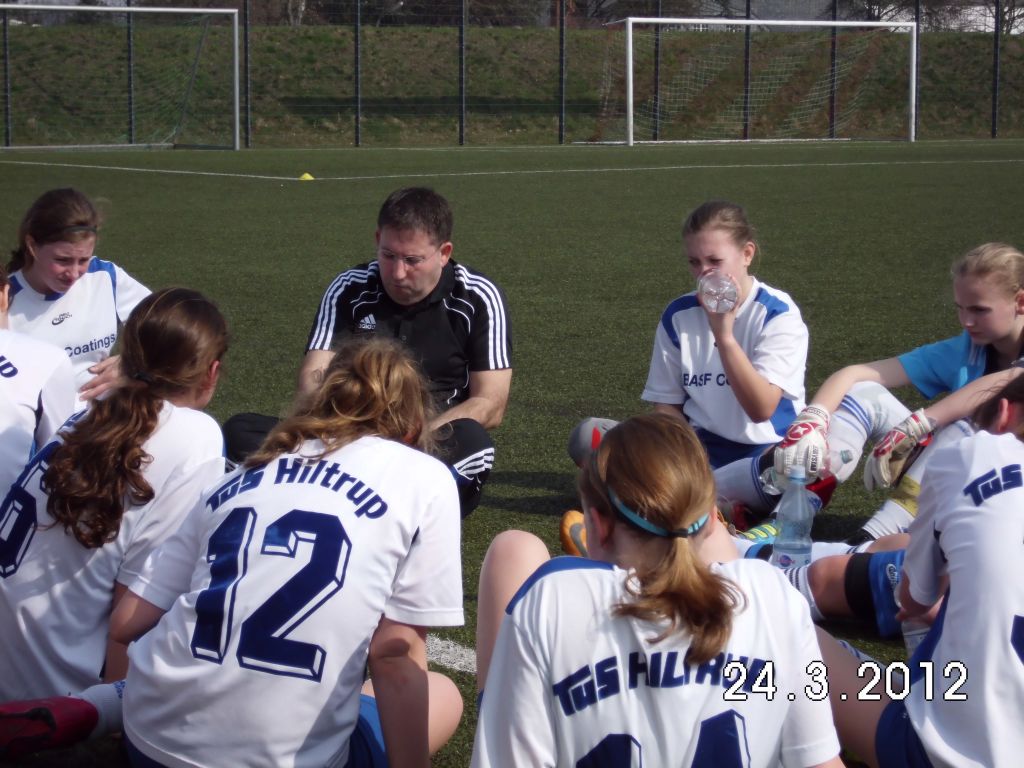 U15-Mädchen: 1:1 beim "Sommerfußball" in Warendorf