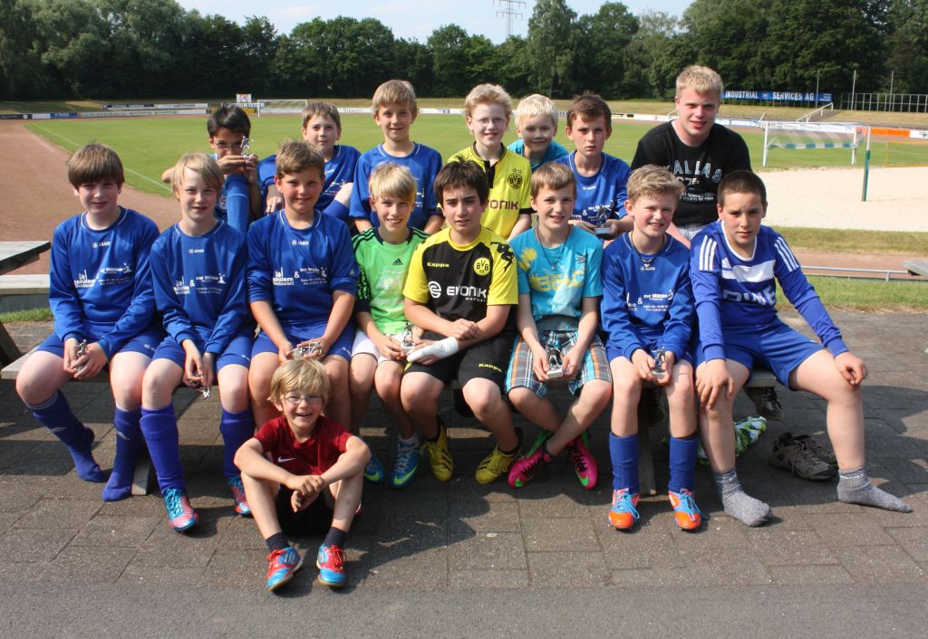 U12-3 (D6) U12-3 (D6)