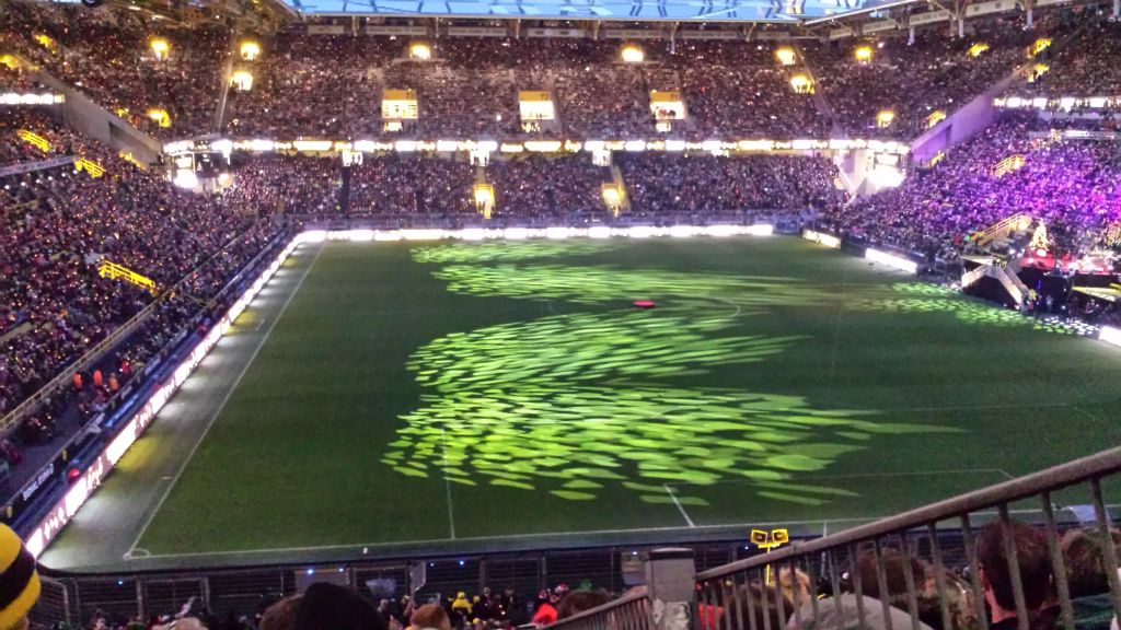 U9-1 beim Weihnachtslieder singen im Signal Iduna Park beim BVB